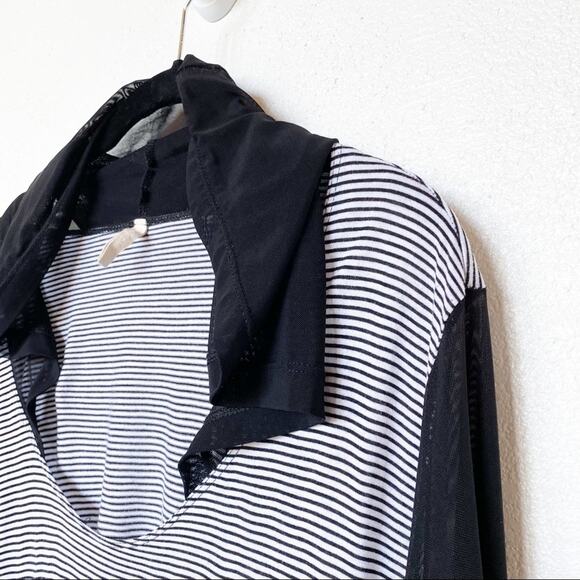 LF Stores Emma & Sam Mesh Stripe Oversized Hoodie Size Small - Picture 2 of 10